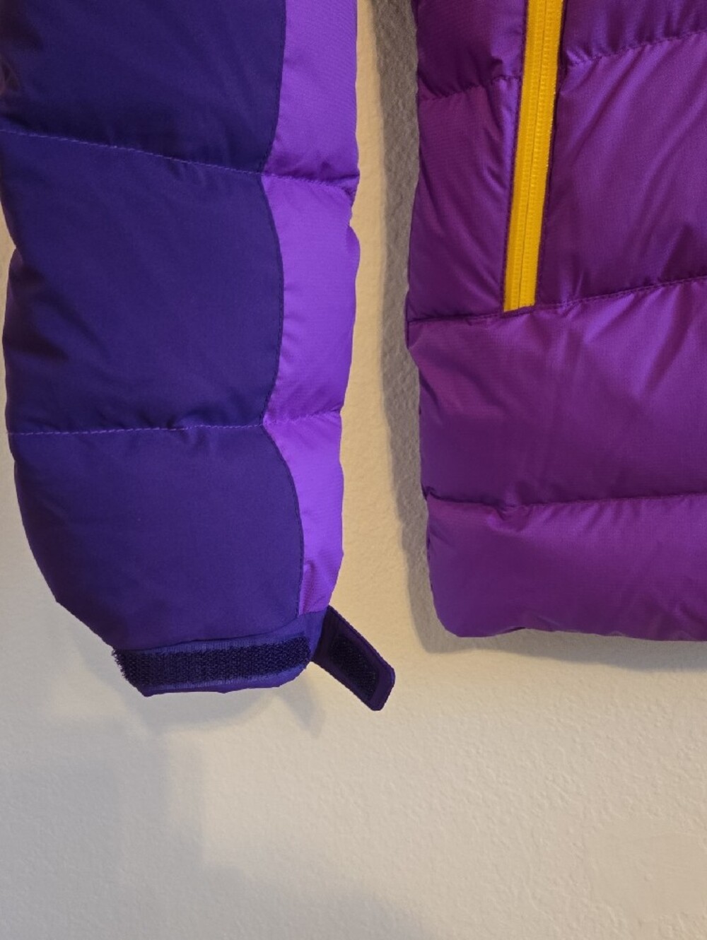 Marmot Purple Hooded Puffer Jacket - Small - Picture 7 of 16